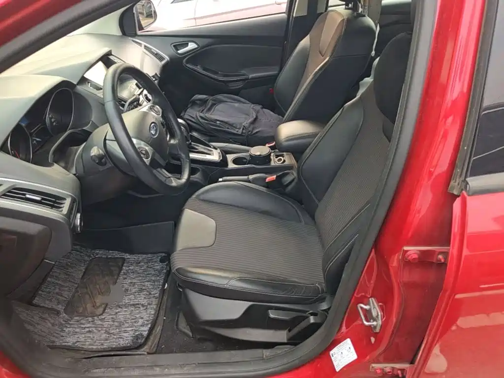 Ford Focus — миниатюра 20