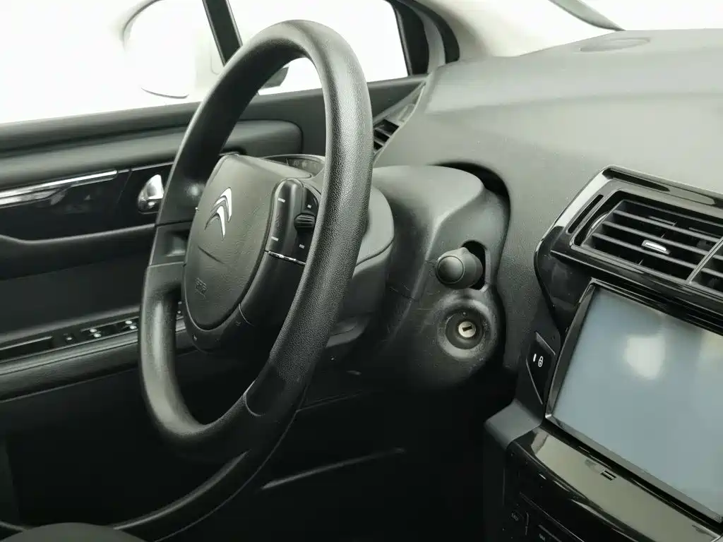Citroen C-Quatre — миниатюра 22
