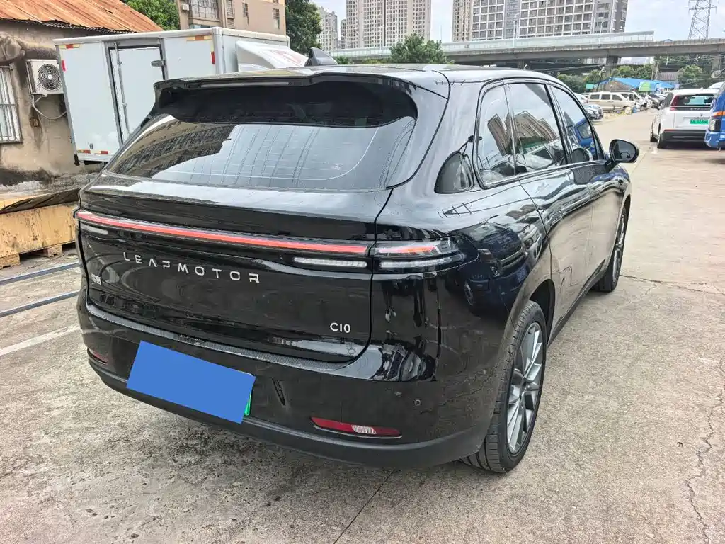 Leapmotor Leapmotor C10 — миниатюра 4