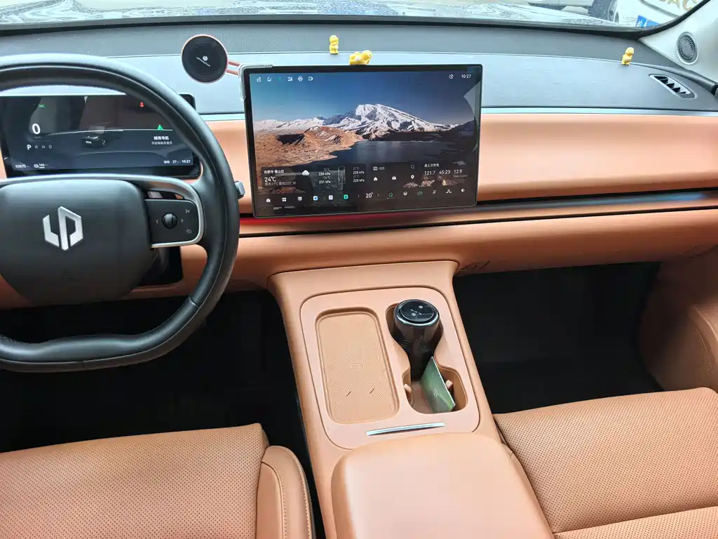 Leapmotor Leapmotor C10 — миниатюра 13