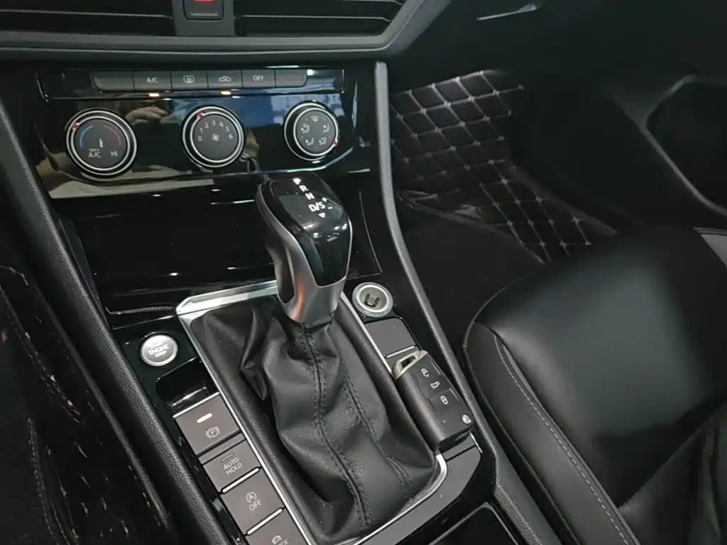 Volkswagen Sagitar — миниатюра 14