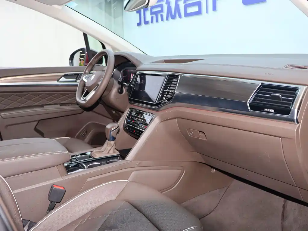 Volkswagen Viloran — миниатюра 12