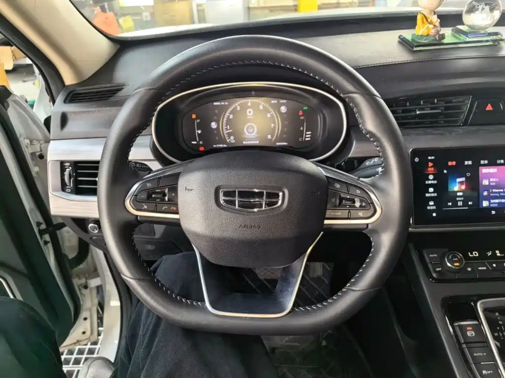 Geely Boyue — миниатюра 11