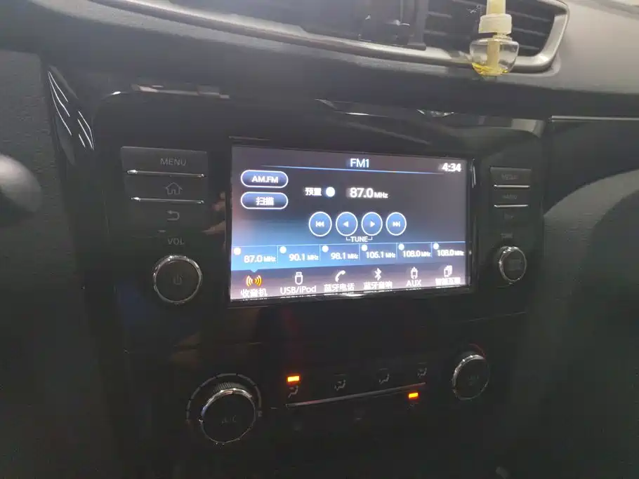 Nissan Qashqai — миниатюра 13