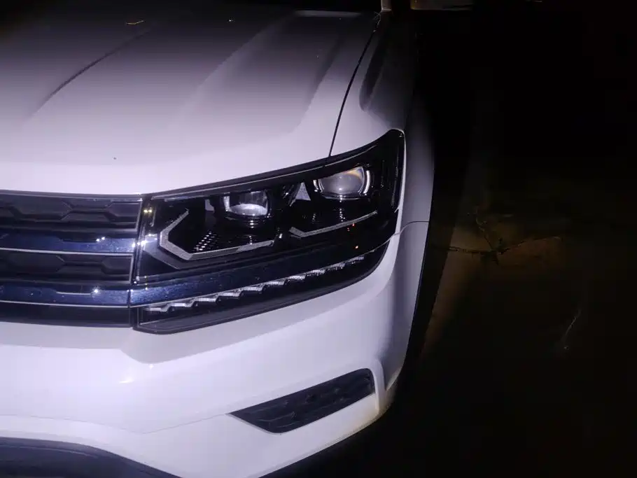 Volkswagen Tharu — миниатюра 5