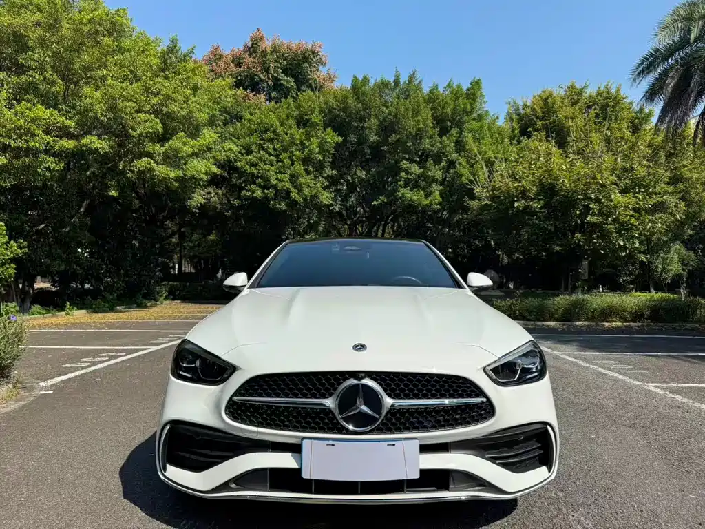 Mercedes-Benz C-Class — миниатюра 2