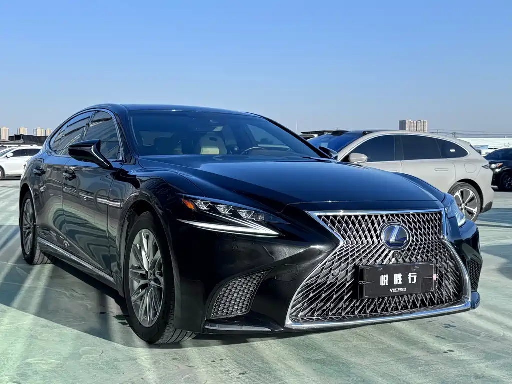 Lexus LS — миниатюра 3
