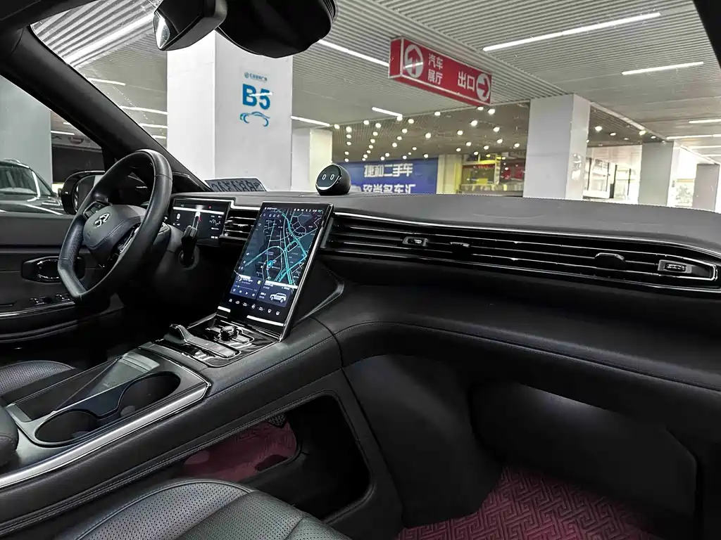 NIO ES8 — миниатюра 12