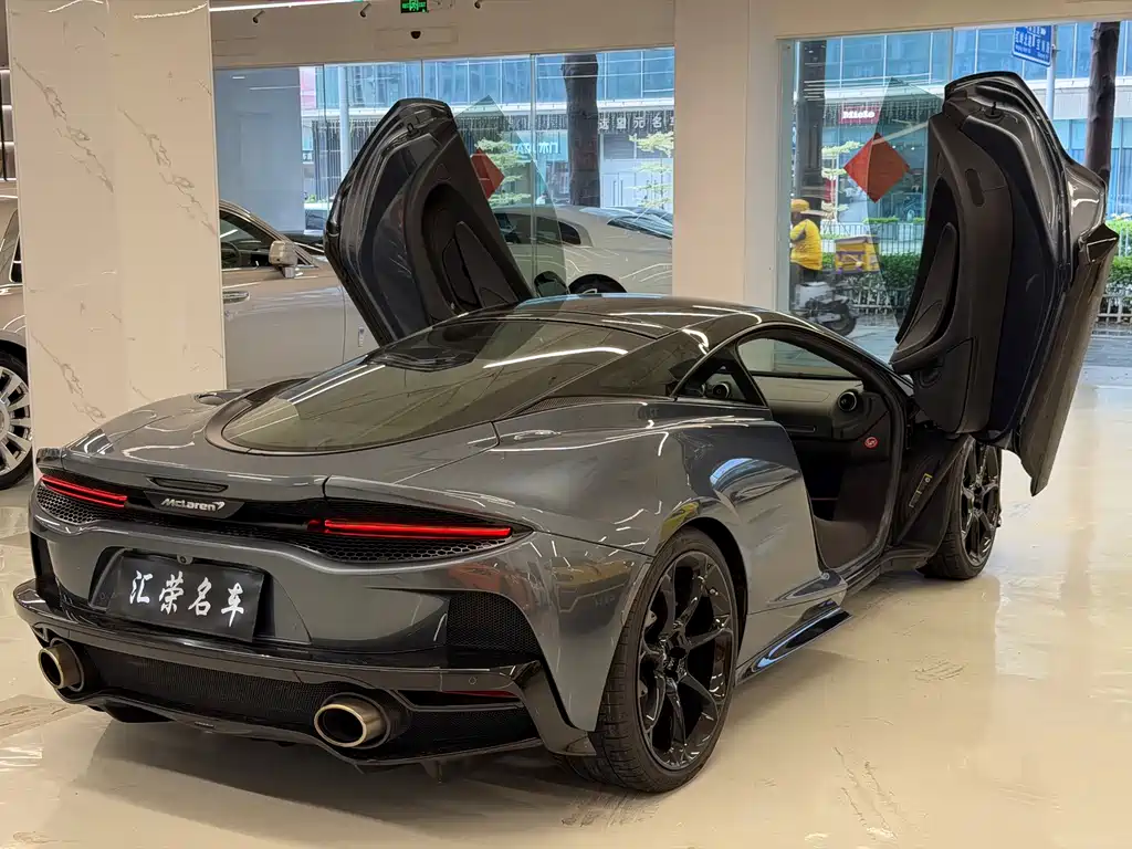 McLaren GT — миниатюра 10