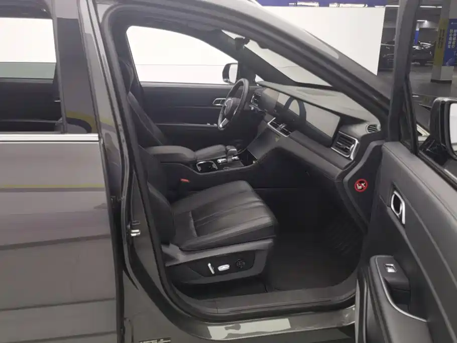 Li Auto Li ONE — миниатюра 8