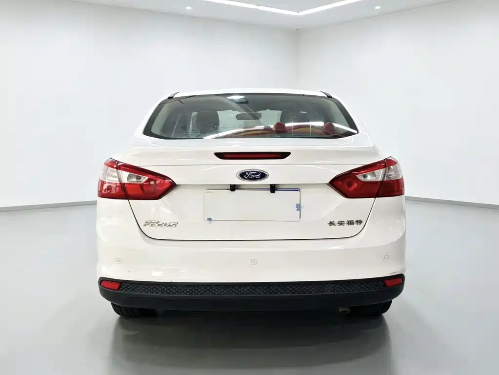Ford Focus — миниатюра 11