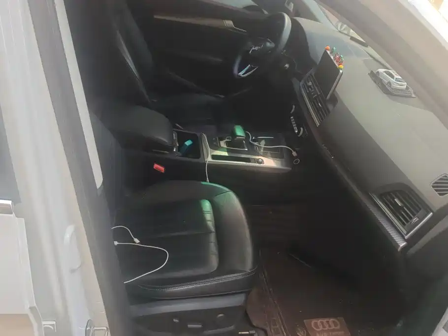 Audi Q5L — миниатюра 8