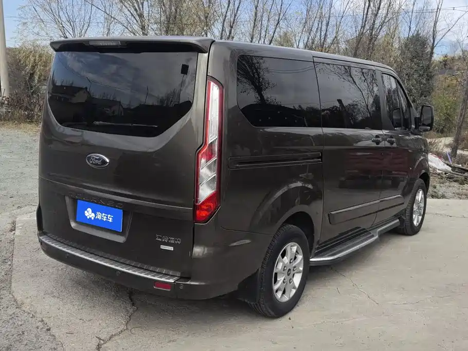 Ford Tourneo — миниатюра 3
