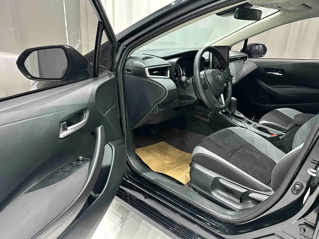 Toyota Corolla — миниатюра 7