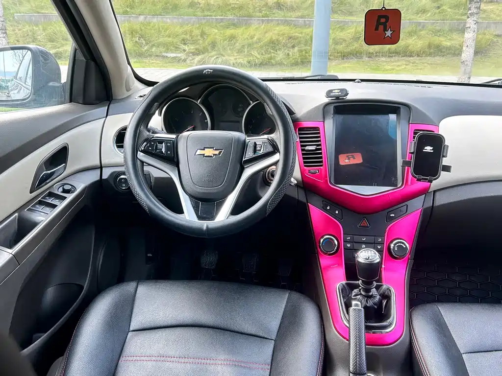Chevrolet Cruze — миниатюра 15