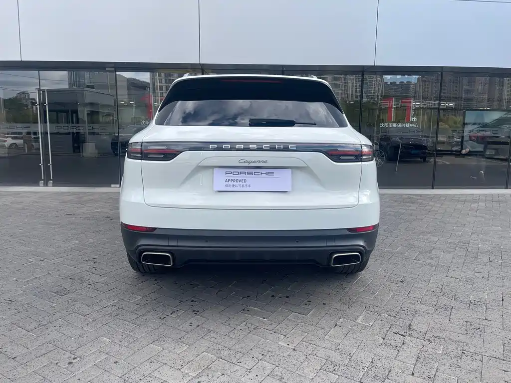 Porsche Cayenne — миниатюра 5