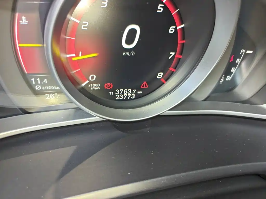 Volvo V40 — миниатюра 8