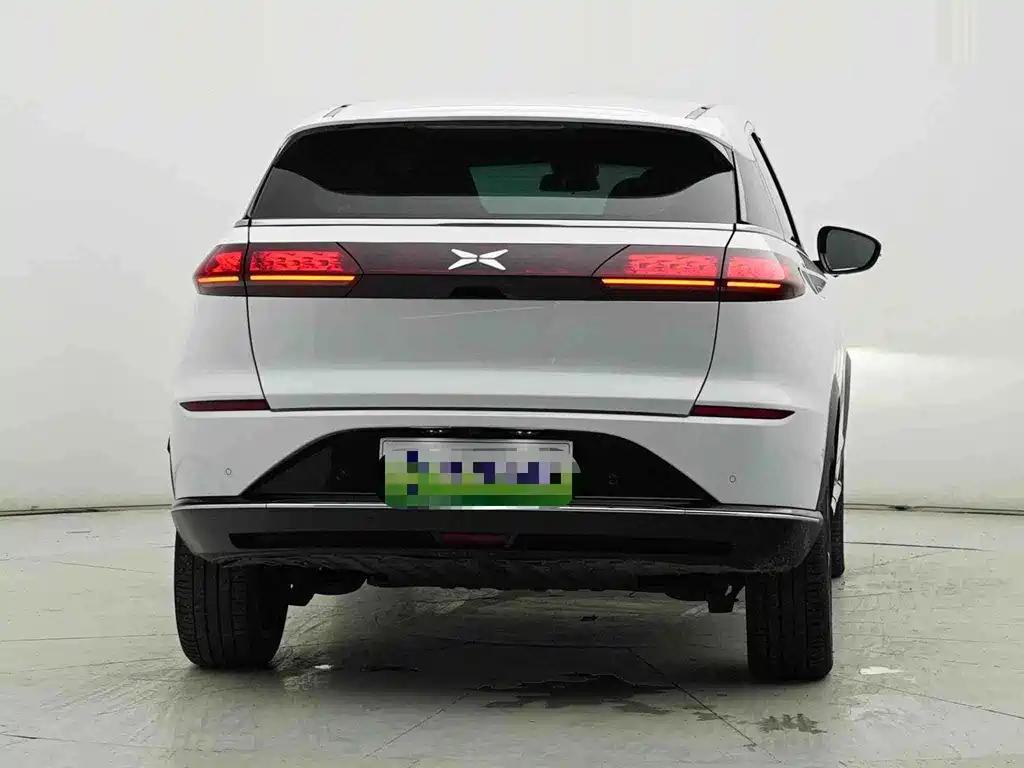 XPeng G3 — миниатюра 12
