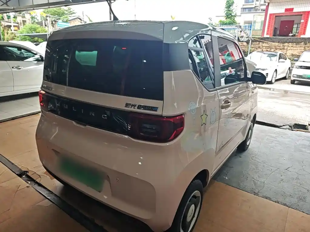 Wuling MINIEV — миниатюра 7