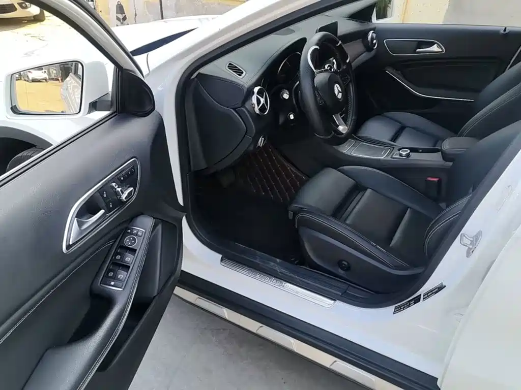 Mercedes-Benz GLA — миниатюра 16