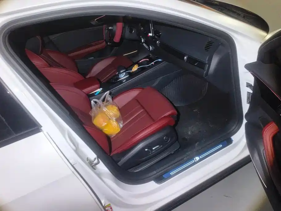 Audi A4L — миниатюра 8