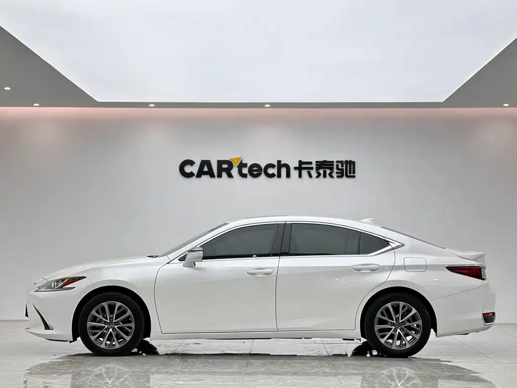 Lexus ES — миниатюра 2