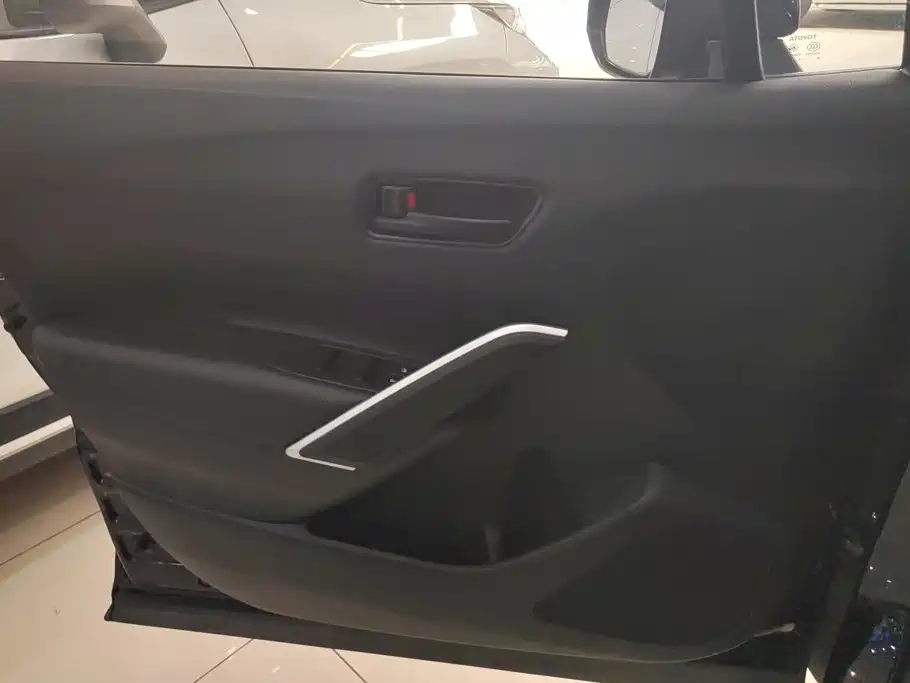 Toyota Frontlander — миниатюра 7
