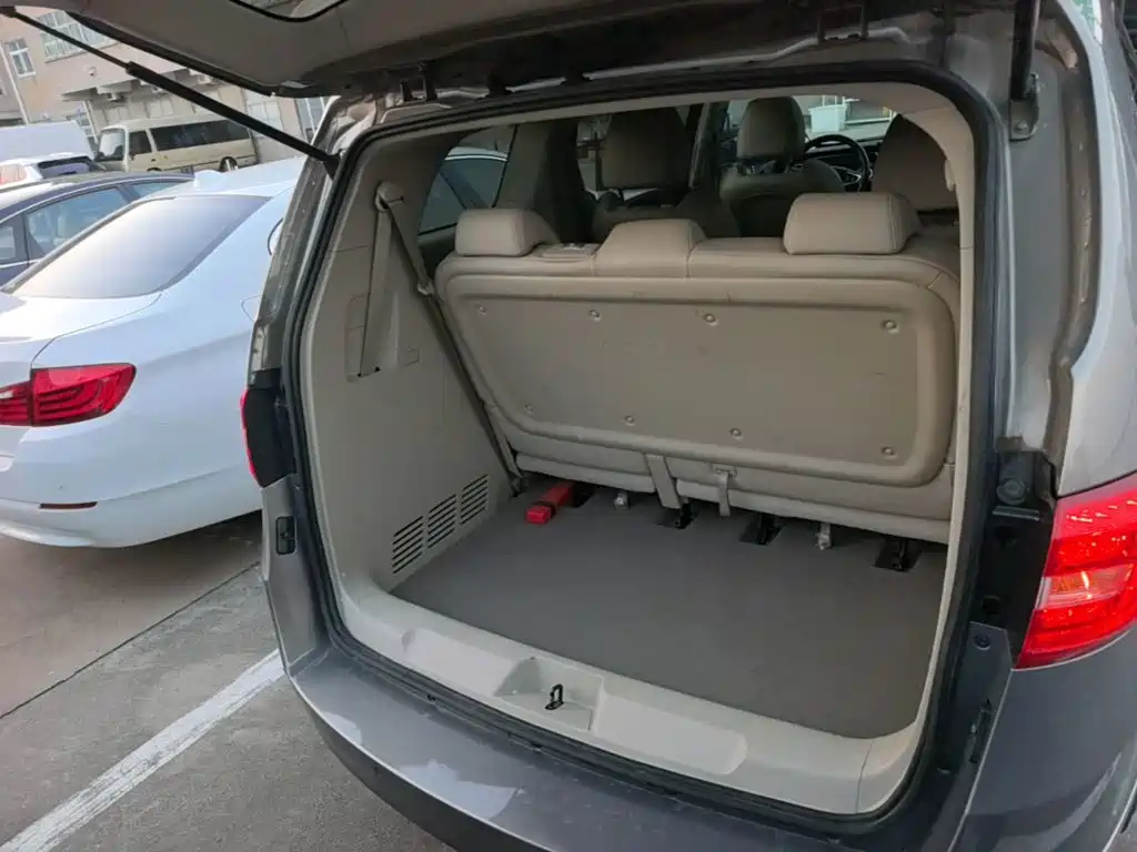 Buick GL8 — миниатюра 19