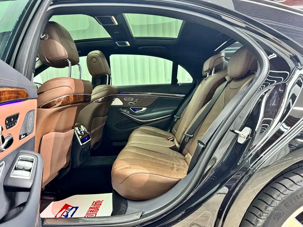 Mercedes-Benz S-Class — миниатюра 8