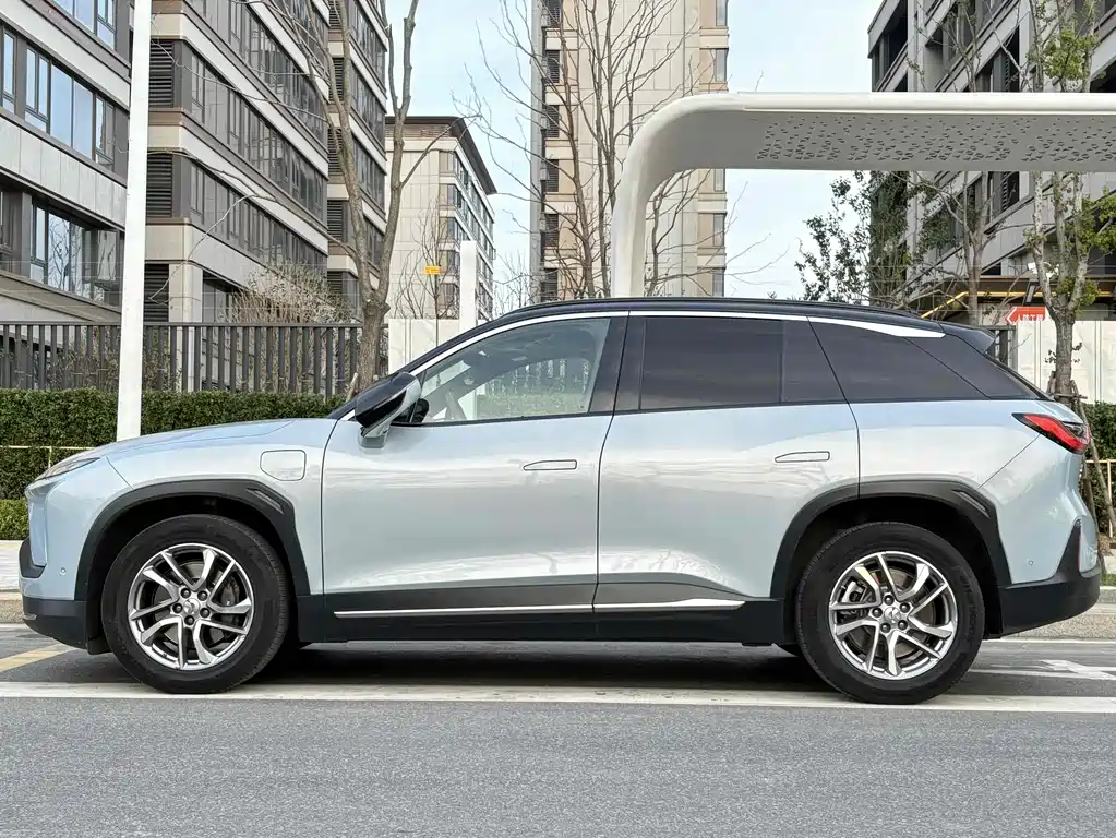NIO NIO ES6