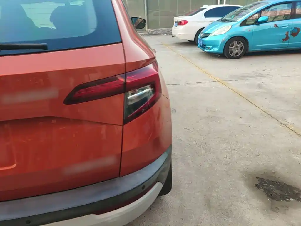Skoda Karoq — миниатюра 8