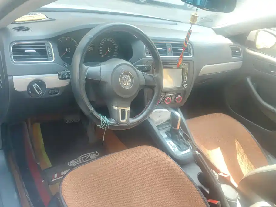 Volkswagen Sagitar — миниатюра 12