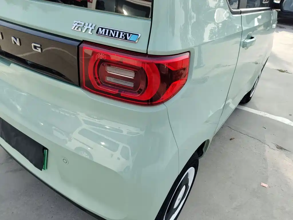 Wuling MINIEV — миниатюра 19