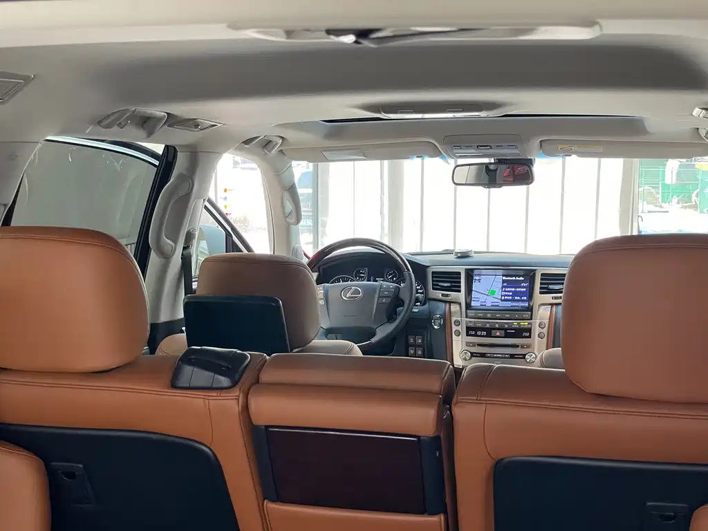 Lexus LX — миниатюра 42