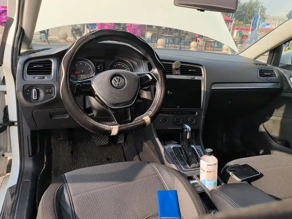 Volkswagen Golf — миниатюра 5