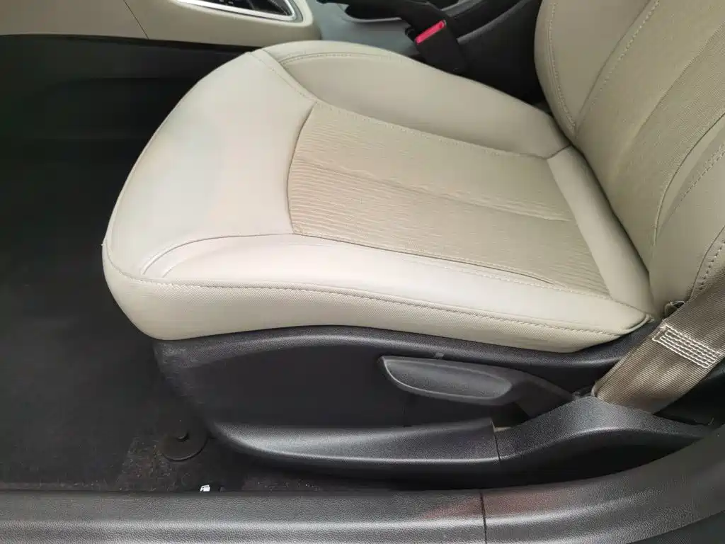 Buick Excelle — миниатюра 20