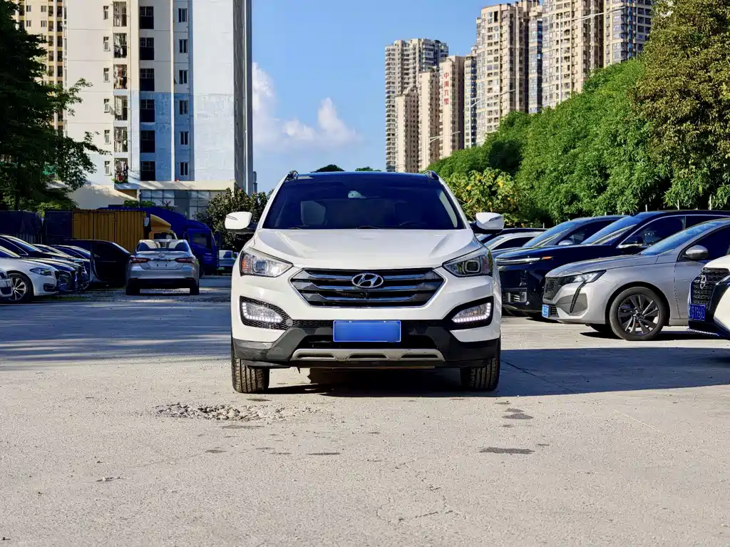 Hyundai Santa Fe — миниатюра 2