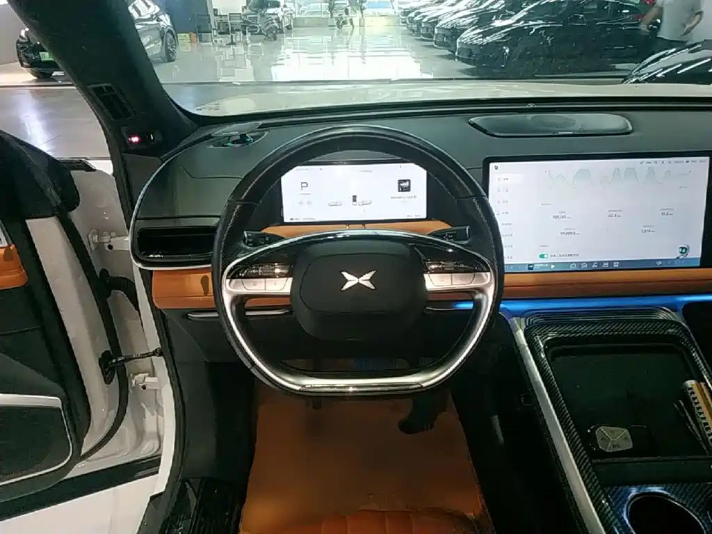 XPeng G9 — миниатюра 11