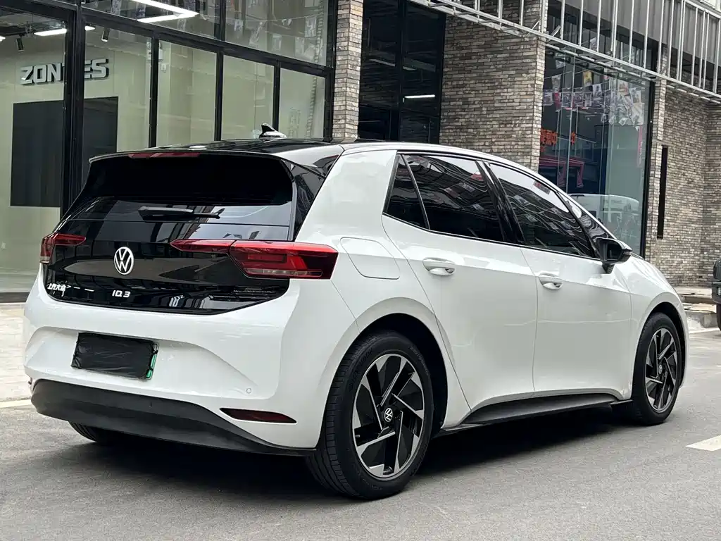Volkswagen ID.3 — миниатюра 6