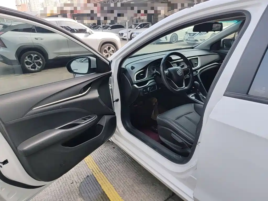 Buick Excelle — миниатюра 16