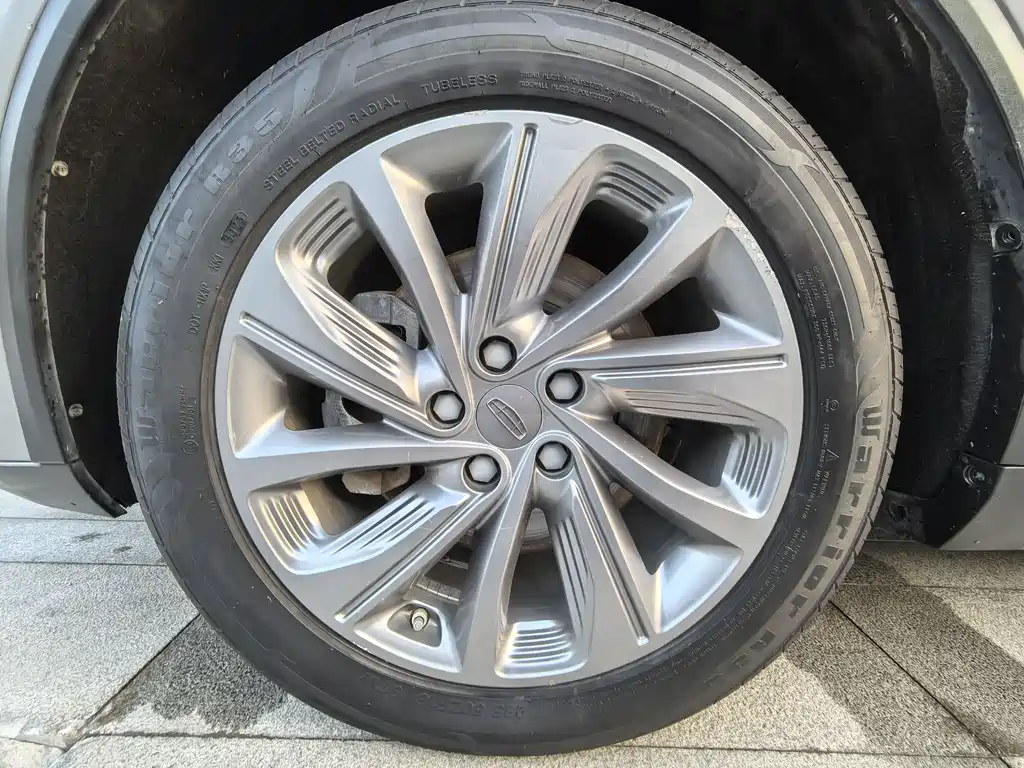 GEELY AUTOMOBILE JIAJIE