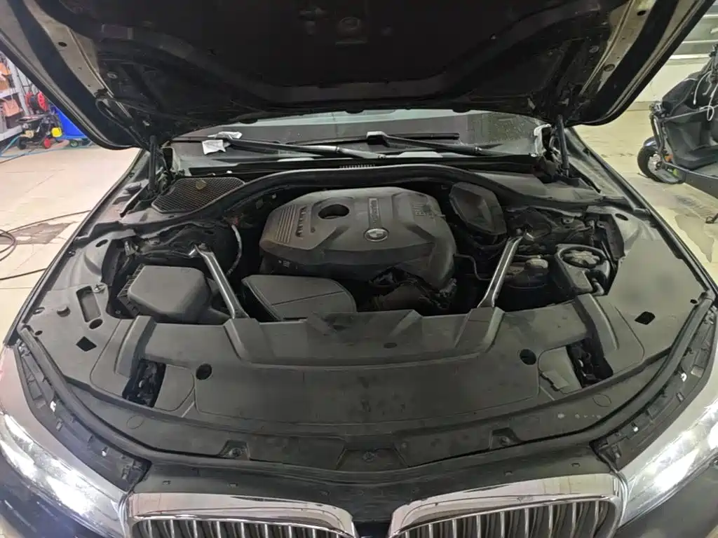 BMW 7 Series — миниатюра 20