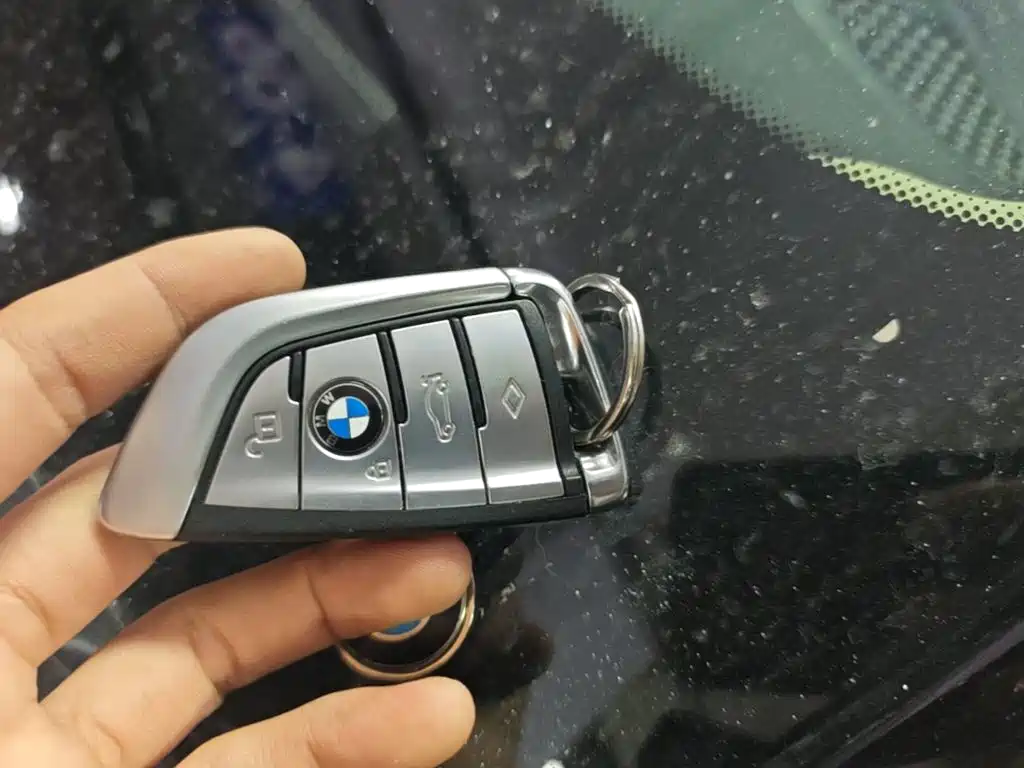 BMW 7 Series — миниатюра 9