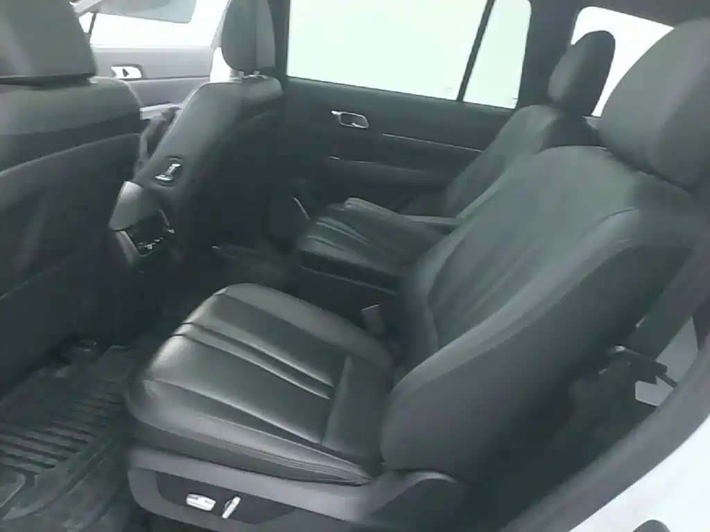 Li Auto Li ONE — миниатюра 17