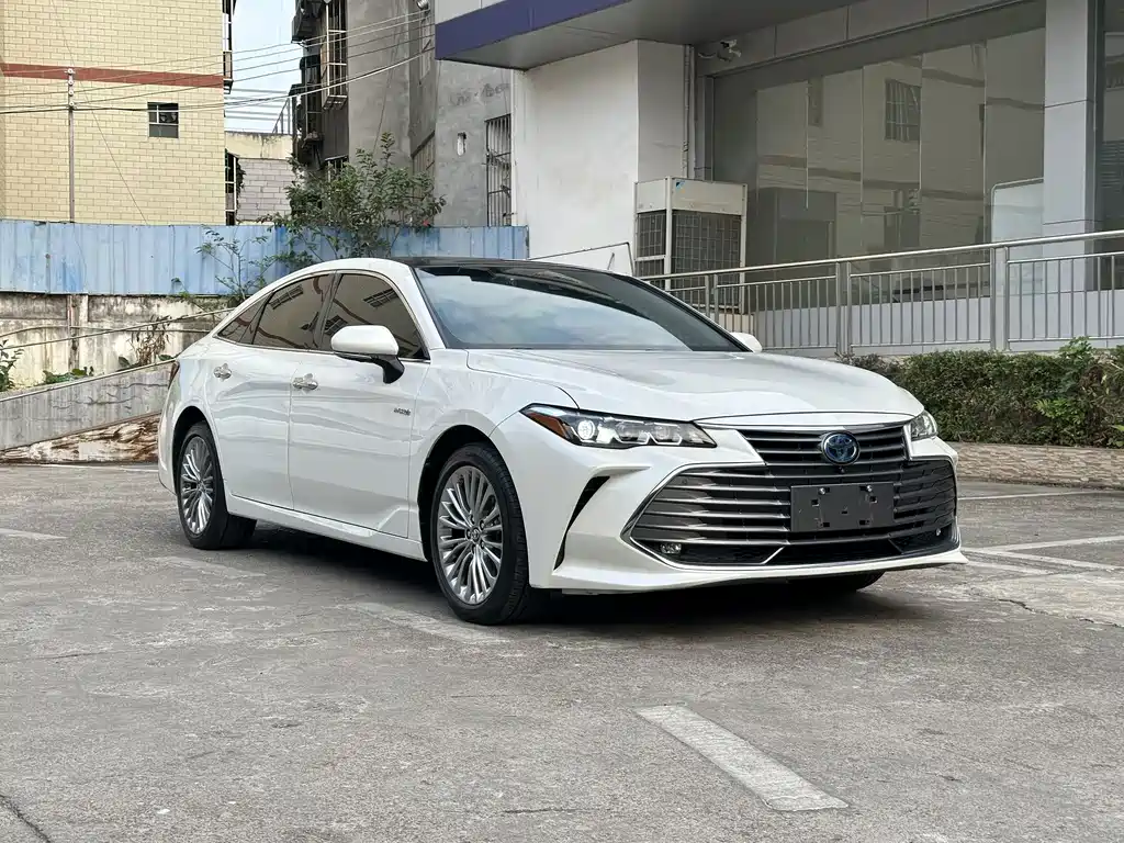 Toyota Avalon — миниатюра 3
