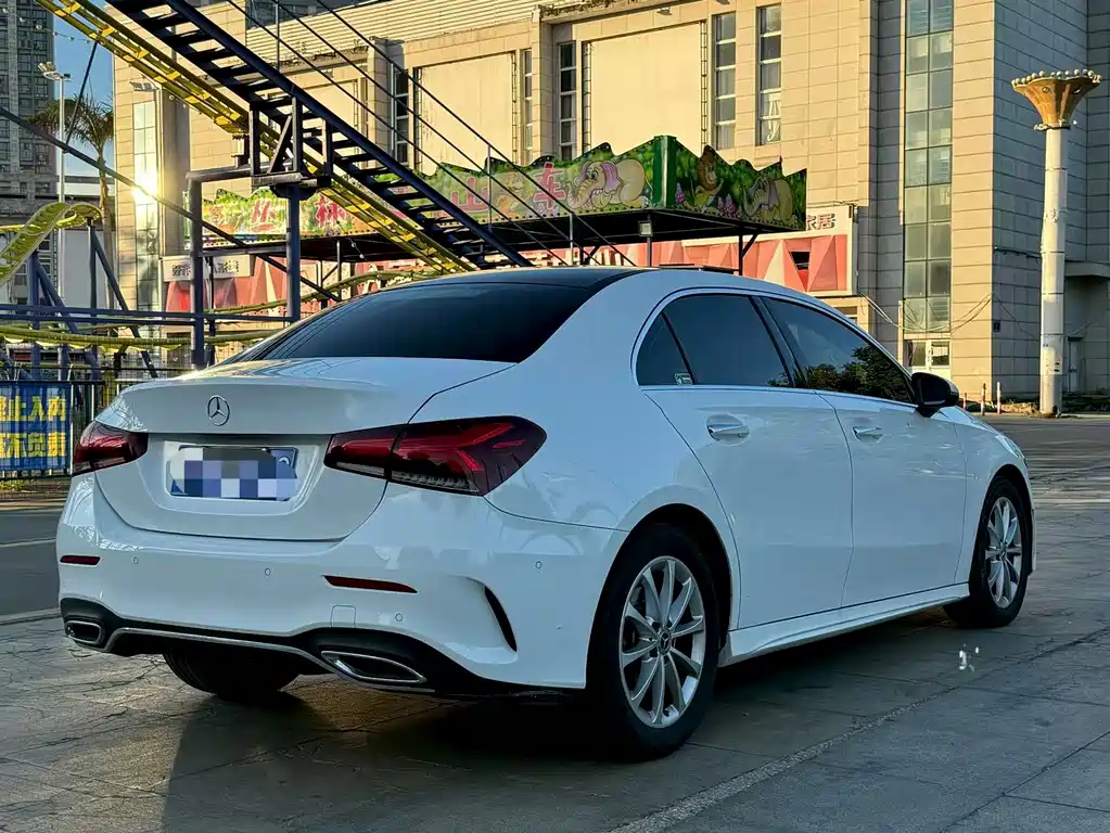 Mercedes-Benz A-Class — миниатюра 7
