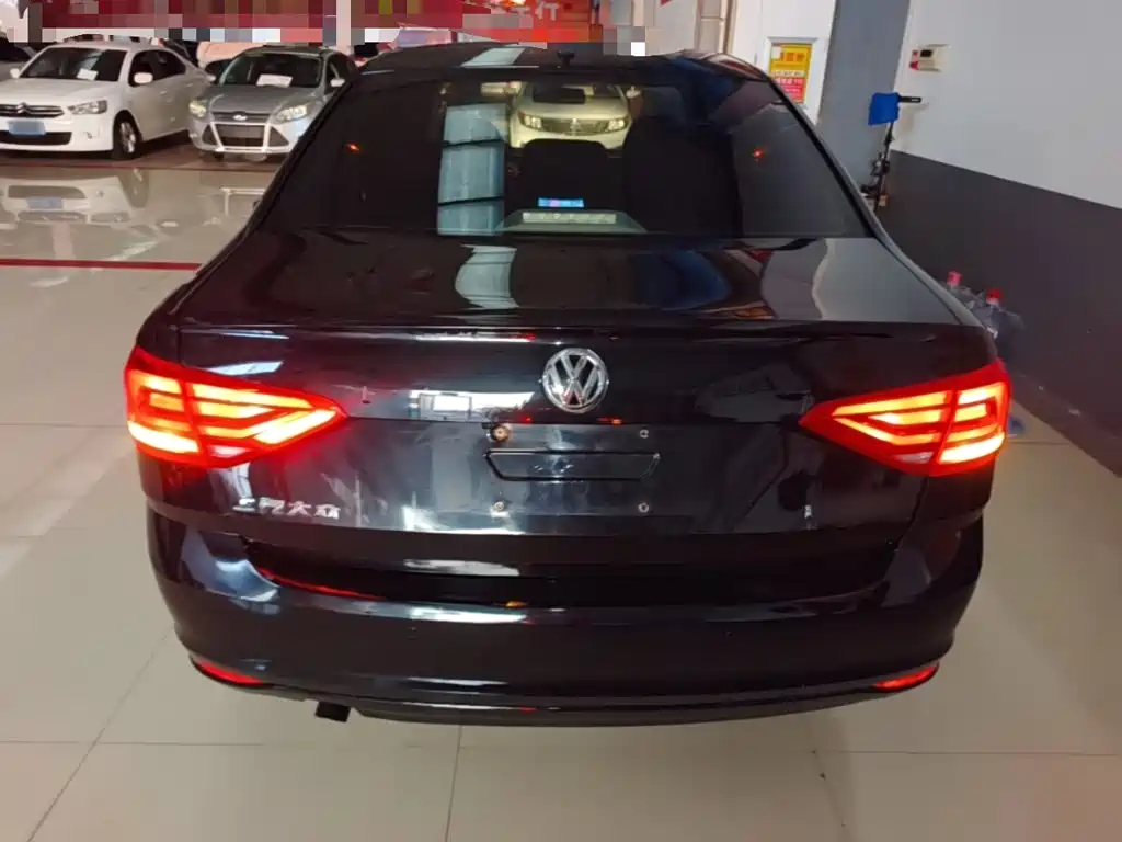 Volkswagen Lavida — миниатюра 6