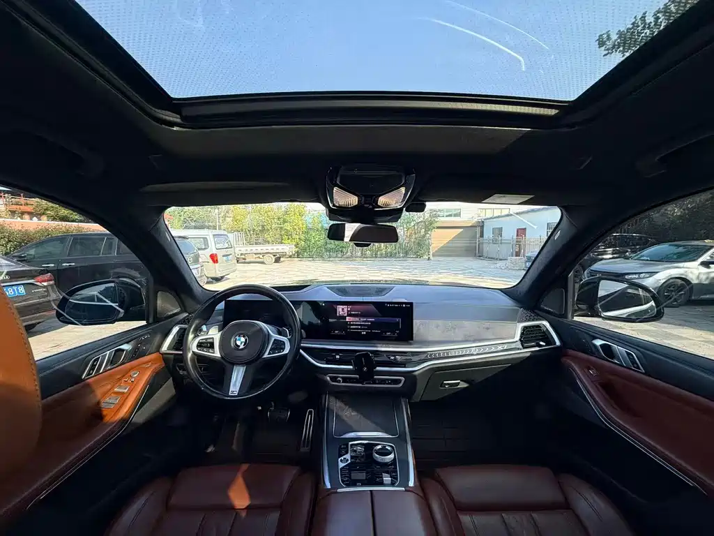 BMW X7 — миниатюра 10