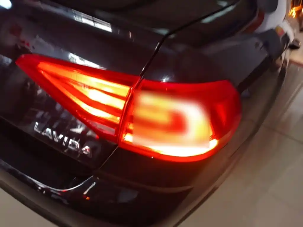 Volkswagen Lavida — миниатюра 8