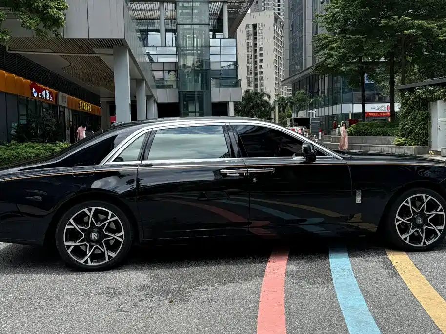 Rolls-Royce Ghost — миниатюра 2